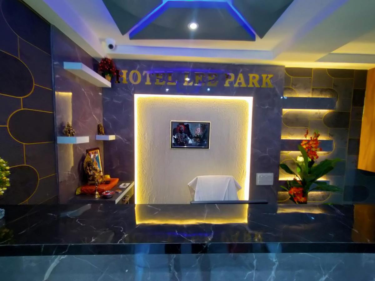 Hotel Lee Park Ахмедабад Екстер'єр фото